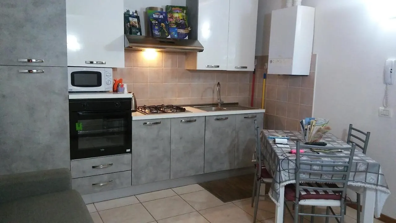 Veronica'S House Apartment Valeggio sul Mincio